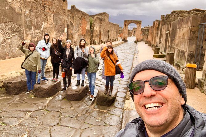 Pompeii New Discoveries Private Guided Tour - Accessibility Notes: Wheelchair Needs Can Be Handled