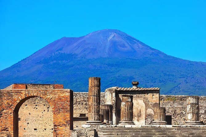 Pompeii, Positano,Sorrento with guide, tickets and lunch all included - Getting there from Sorrento: minivan comfort and driver focus