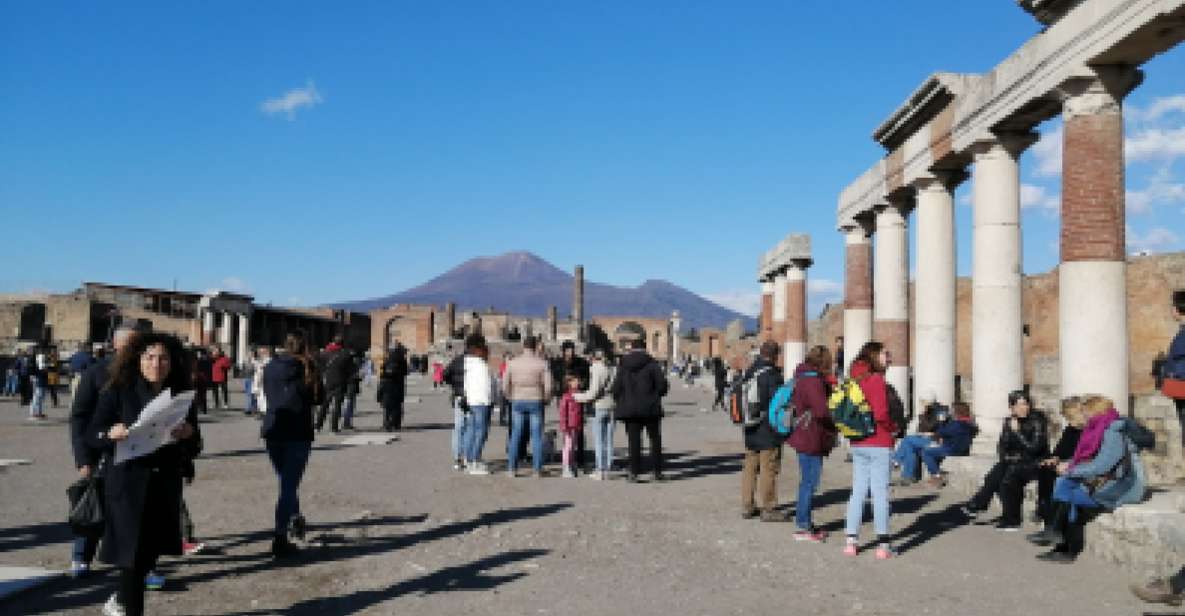 Pompeii: Private Guided Tour with an archeologist - Meeting at Coffee Shop Vittoria, then walking into the ruins