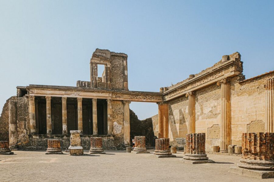 Pompeii: Private Tour with an Archaeologist - Temple of Apollo: religion you can picture, not just read about