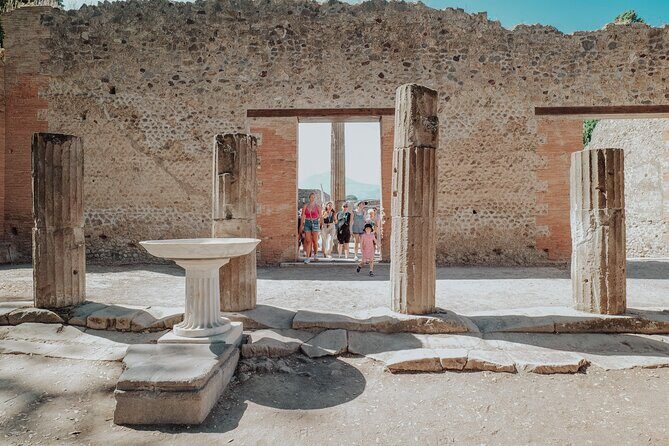 Pompeii Private Tour with an Archaeologist Guide - What to bring and how to set yourself up for a great walk