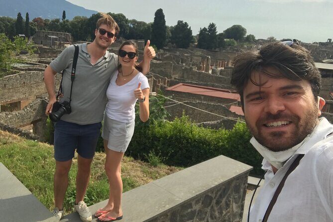 Pompeii Private Tour with Expert Guide - Meeting at Via Villa dei Misteri, then getting your bearings fast