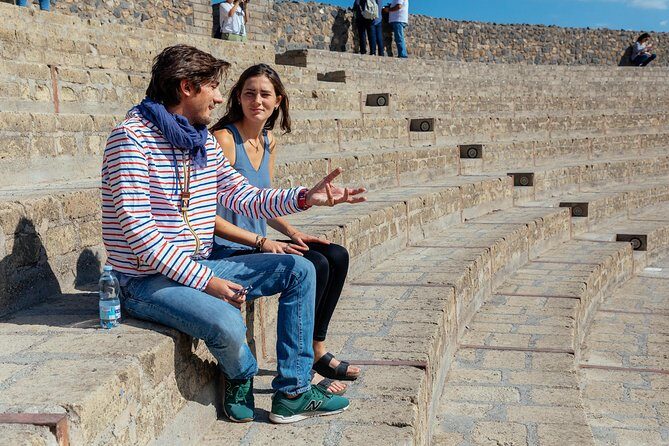 Pompeii PRIVATE TOUR With Locals: Ticket & Guide Included - Stop 1: Foro de Pompeya, the city’s center of trade and politics