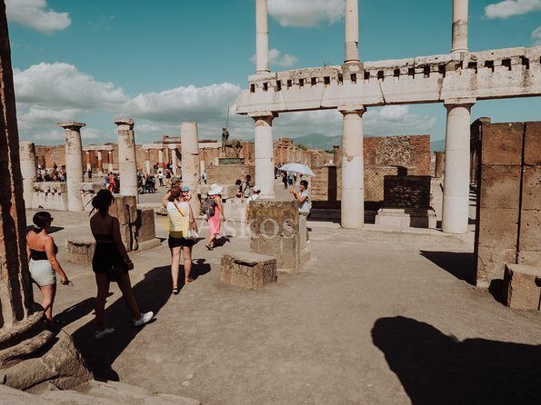 Pompeii ruins and the city of Naples with private transportation - Centro Storico highlights: Gesù Nuovo, Santa Chiara, and Spaccanapoli