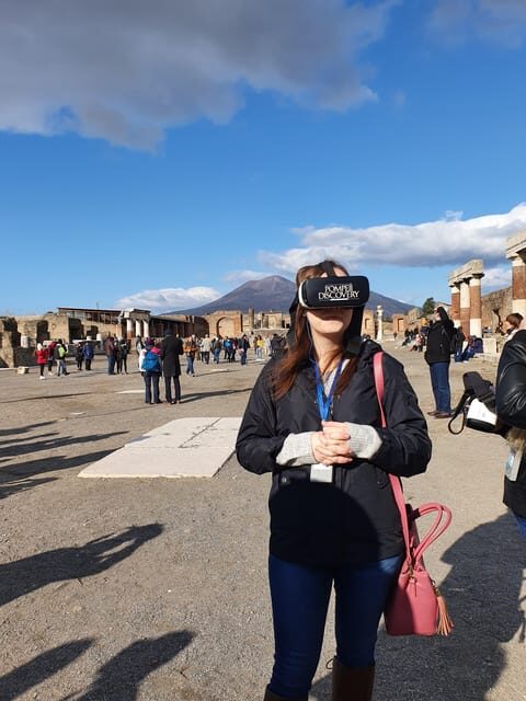 Pompeii Ruins: Virtual Tour 360° with Authorized Storyteller - Nine Pompeii stops, stitched together by 3D context