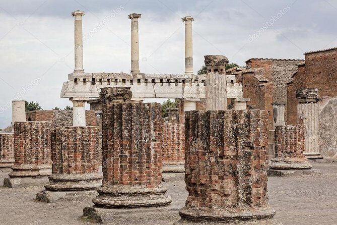 Pompeii Skip-the-Line Entry & Guided Tour with a certified guide - Skip-the-line at Pompeii: what you’re really paying for