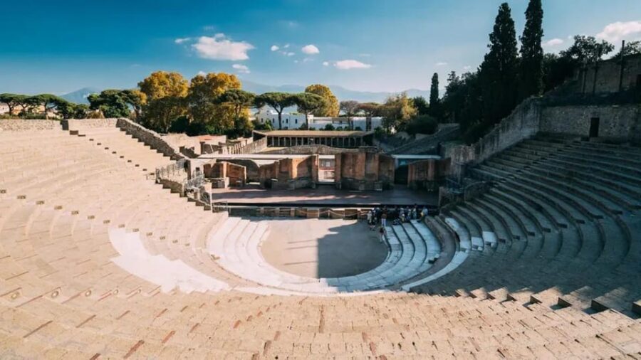 Pompeii: Skip the Line Ticket + Audioguide - Picking up your Pompeii entry and audioguide (the meeting point that matters)