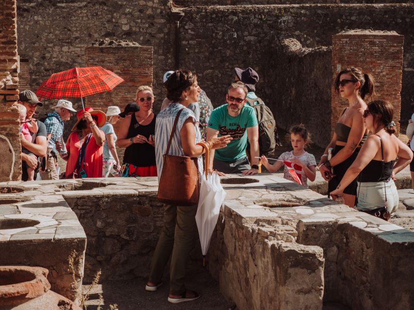 Pompeii: Small-Group Tour of Pompeii and Herculaneum - Herculaneum in Two Hours: Smaller Site, Better Preserved Details