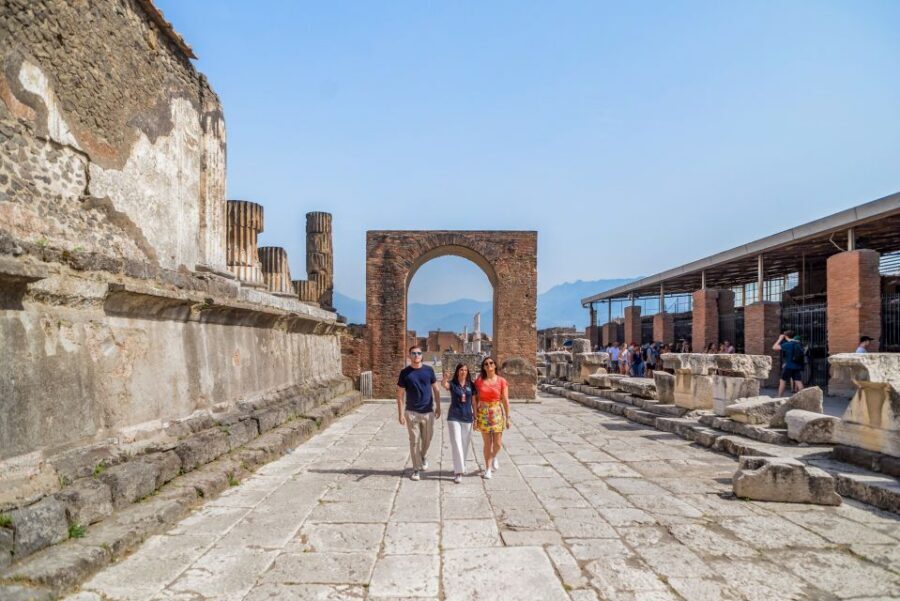 Pompeii: Small Group Tour with an Archaeologist - The Forum and civic buildings: learn how Roman city life worked