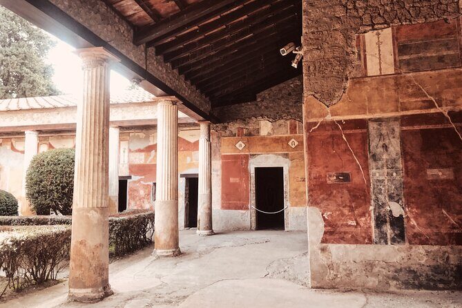 Pompeii Small Group with an Archaeologist and Skip The Line - FAQ