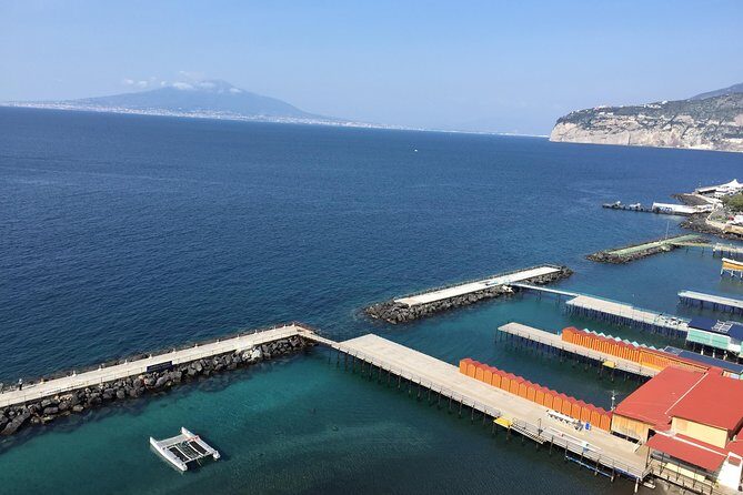 Pompeii-Sorrento-Positano tour from Naples, with licensed guide included - Small details that help you enjoy the day