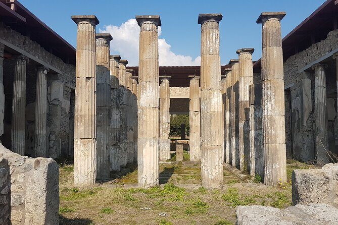Pompeii Tour with experienced guide - Where You Start at Piazza Immacolata, and How the Visit Unfolds