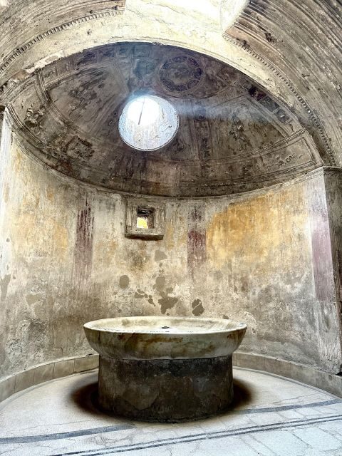 Pompeii VIP 3h Tour: Skip-the-line with your Archaeologist - Porta Marina Superiore: your fast start (and why it matters)