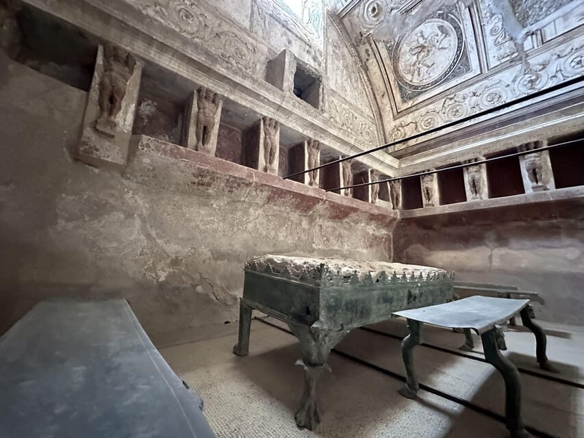 Pompeii VIP 3h Tour: Skip-the-line with your Archaeologist - Greater Decumano, baths, and the Lupanare: the everyday Pompeii you can’t unsee