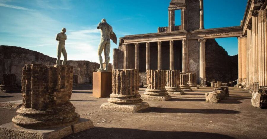 Pompeii & Virtual Museum Private 2-in-1 Kid's Tour - Starting point at Coffee Shop Vittoria near Hotel Vittoria