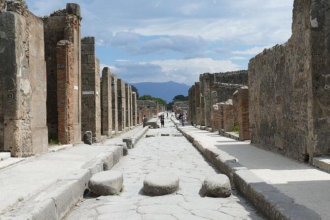 Pompeii Visit at its Most Peaceful Moment - Price and value: is $142.42 worth it for your Pompeii day?