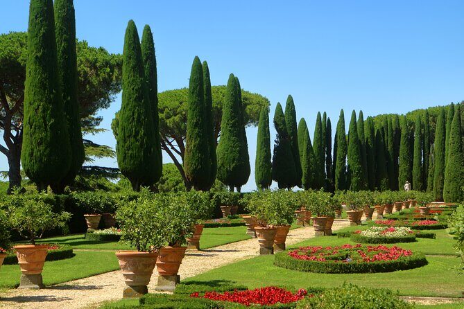 Pontifical Villa Gardens at Castel Gandolfo Audio-Guided Minibus Tour - Views over Lake Albano: why the open-top ride matters