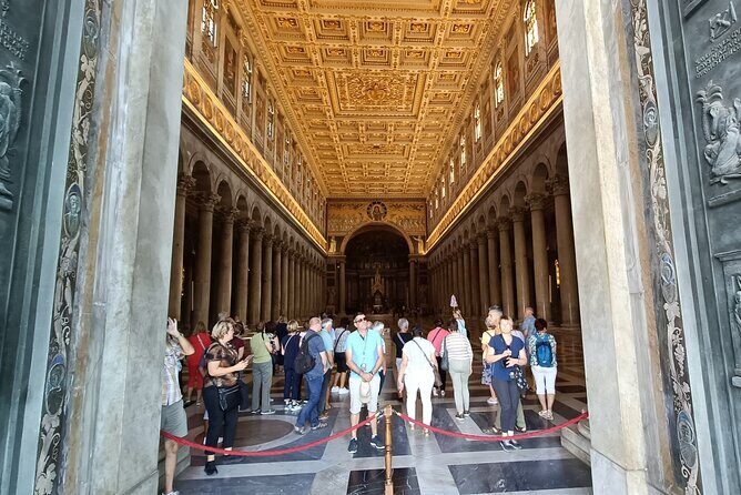 Pope Francis Tomb and Papal Basilicas Tour - Meeting point, ending location, and getting back easily