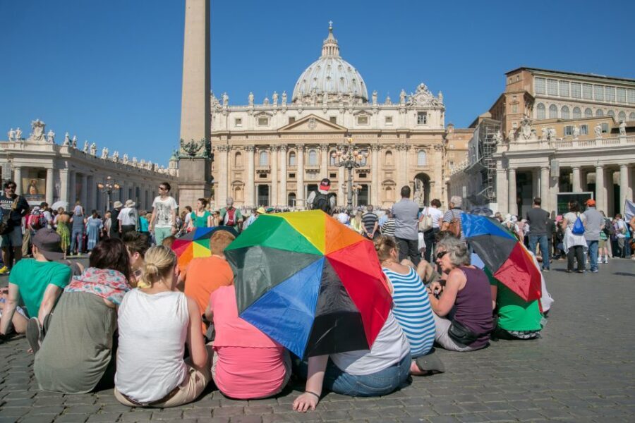 Pope Leo XIV Audience Tour with Local Guide - Dress Code Reality Check: Shoulders and Knees