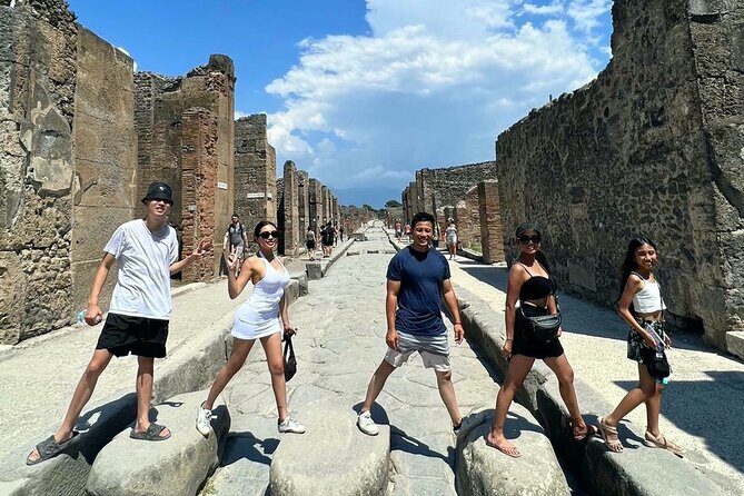 Positano Private Transfer from/to Naples with Pompeii Guided Tour - Who This Tour Fits Best