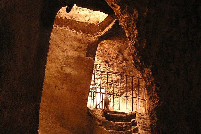 Pozzo della Cava Admission Ticket - The route feels easy, but your body still notices it