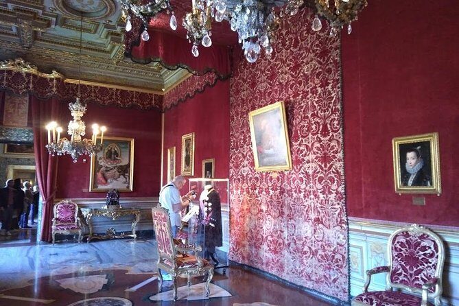 Prince for a day, Colonna Palace complete tour, package price - Upper Apartments: Seeing the Colonna Palace in Official Mode