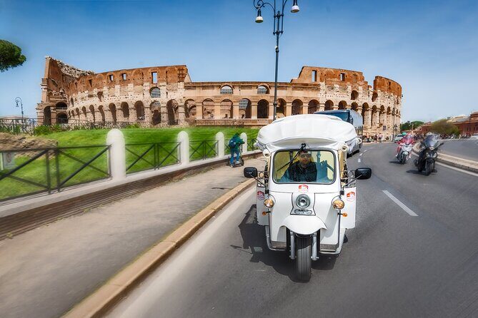 Private: 3 hours ETuk Tour in Rome - From Via di S. Giovanni in Laterano to Piazza Venezia: The Route Logic