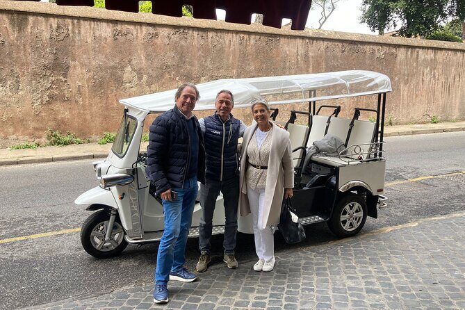 Private: 3 hours ETuk Tour in Rome - Vatican City in 10 Minutes: St. Peter’s Without the Marathon