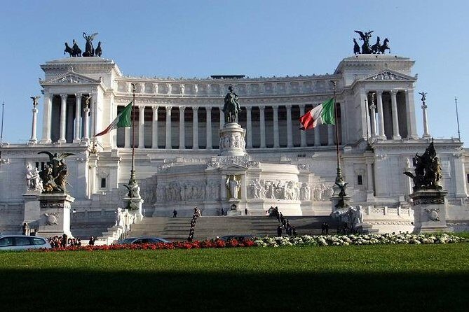 Private Airport Pick-Up + Rome Tour + Transfer to Civitavecchia - The Driver vs. Licensed Guide Reality (A Big One in Italy)