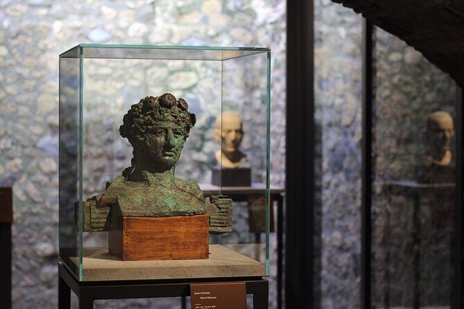 Private Archaeologist service to explore Pompeii's secrets any time ticket incl. - Casa del Poeta Tragico: CAVE CANEM and myth on the walls