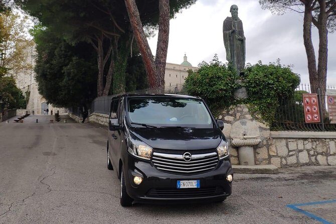 Private Arrival Transfer: Rome Hotels or Fiumicino Airport to Amalfi Coast, Naples or Sorrento Hotels - The Ride: Air-Conditioned Minivan, Real Room to Move