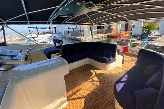Private Boat Tour from Naples to Capri Onboard Tornado 50 - Price Per Group: Is This Naples-to-Capri Charter Good Value?