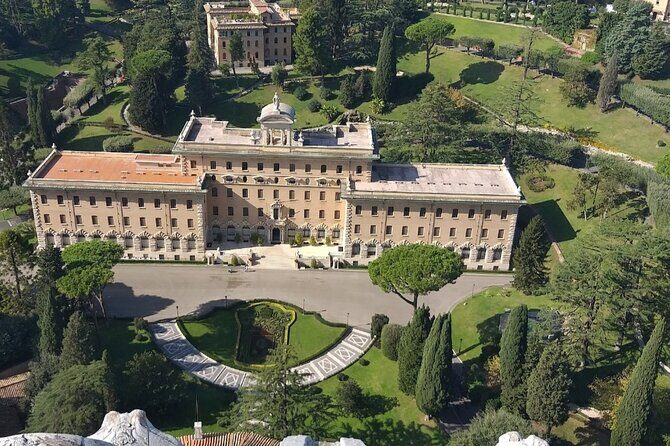 Private Car Transfers from Airport to Rome City - The ride itself: private comfort, water, and luggage help