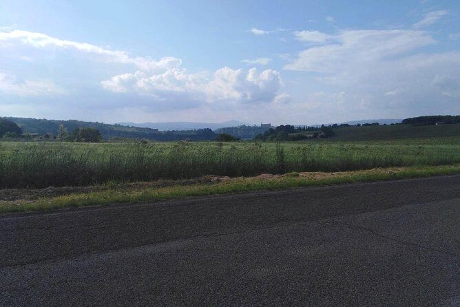 PRIVATE Civita di Bagnoregio and Orvieto Wine Tasting -Ebike tour - Why Civita di Bagnoregio and Orvieto Fit Together So Well