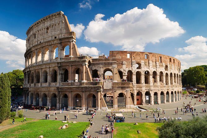 Private Colosseum, Roman Forum, and Palatine Hill Guided Tour - Roman Forum on Via Sacra: the ceremonial spine of Rome