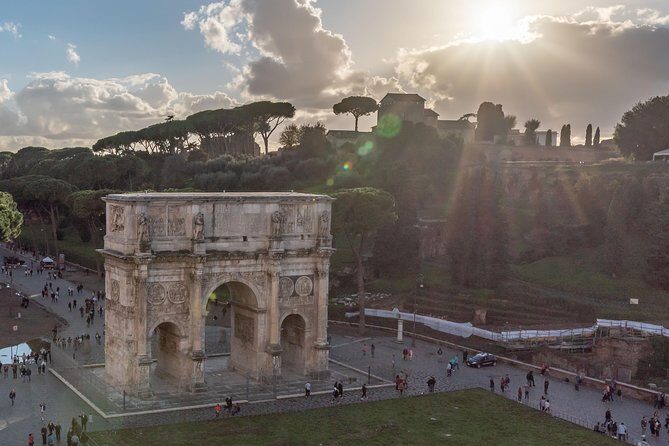 Private Colosseum Tour with Gladiator Arena Floor, Forum and Palatine Hill - How the Guide Story Works (and Why Headsets Matter)