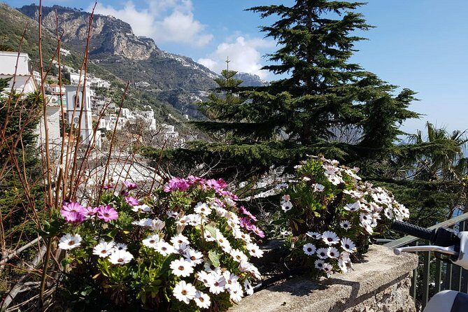 Private Day Tour of Amalfi Coast - Grotta dello Smeraldo: optional boat ride at the Green Grotto
