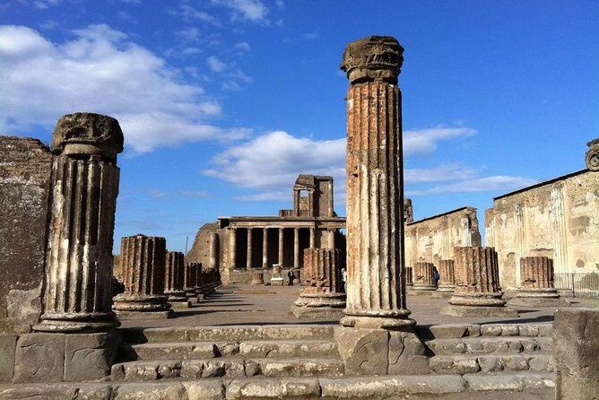 Private day tour: Pompei, Ravello and Amalfi. - The driver’s role: more than directions