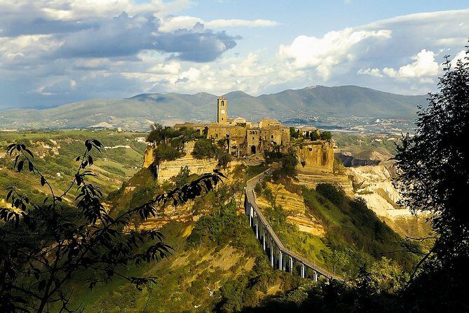 Private Day Trip from Rome to Orvieto and Civita di Bagnoregio - The Road Trip Setup: Hotel Pickup and a Private Vehicle