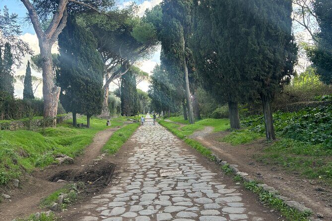 Private E-bike tour of Appian way, Aqueduct & catacombs with food - Catacombs of San Callixtus: Underground Art, Christian History, and Managed Time