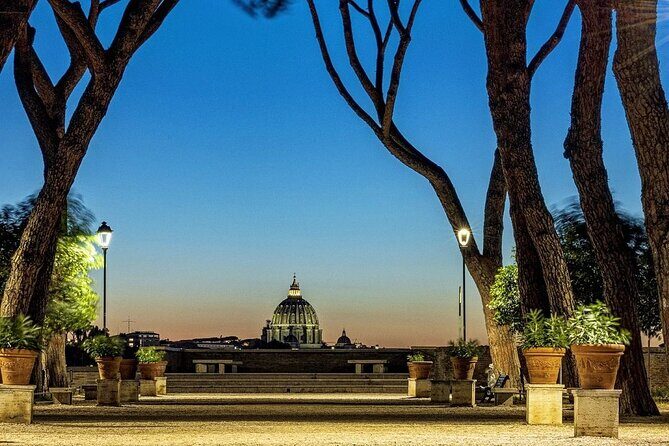 Private Golf Cart Twilight Tour Rome - Colosseum from the outside: quick time, major impact