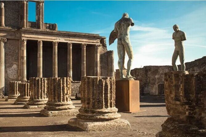 Private Guided Day to Pompeii, Amalfi Coast and Positano - A private day that actually connects Rome, Pompeii, and the Amalfi Coast