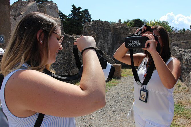 Private Guided Tour and VR Headsets in the Ancient Pompeii - Should You Book This Pompeii VR Private Tour?