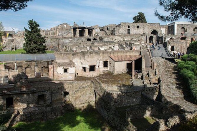 Private Guided Tour Of Naples Historic Center & Pompeii - Pompeii first, then Naples: the order that keeps your day from feeling chaotic