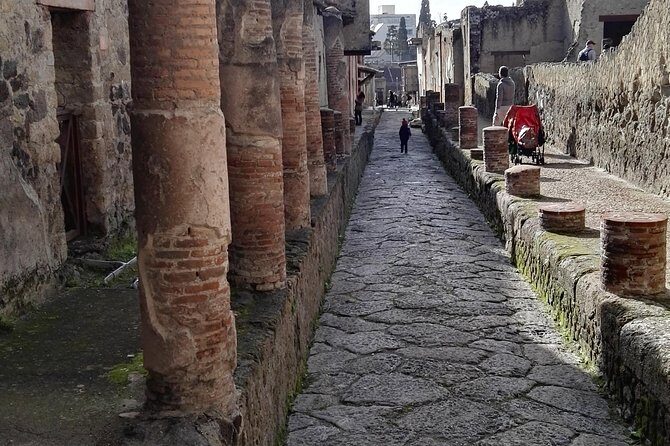 Private Guided Tour Of Naples Historic Center & Pompeii - Price and budgeting: what you’re really paying for