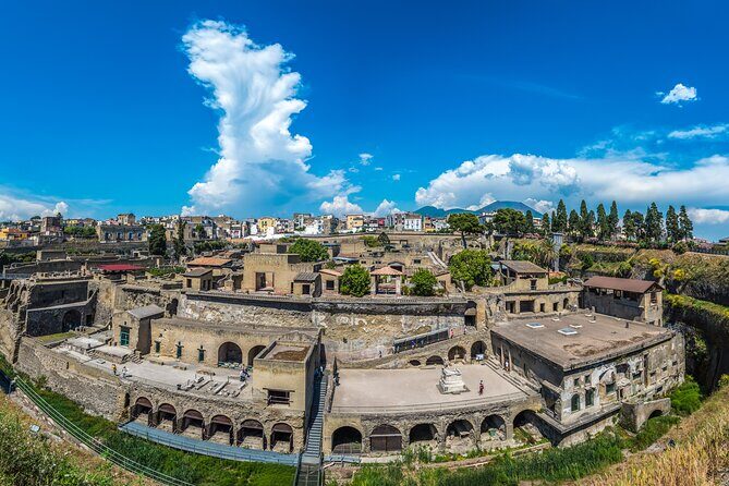Private Herculaneum for Families: Kids Archaeology Adventure - Baths, religion, and that Roman street-food feeling
