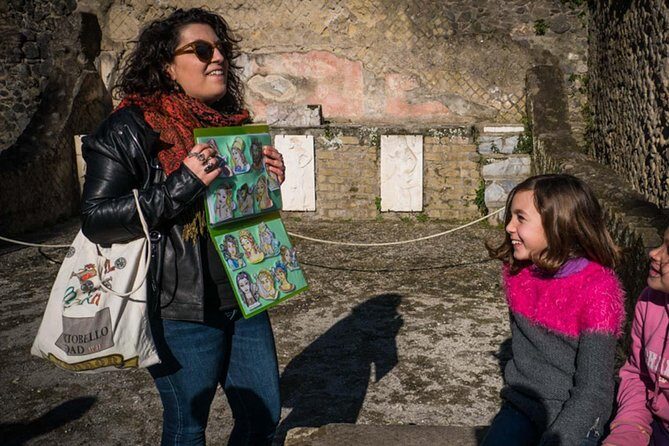 Private Herculaneum for Families: Kids Archaeology Adventure - Private guide setup: what makes it work for kids