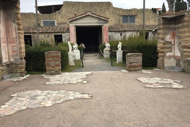 Private Herculaneum Tour for Kids and Families - What makes the guide experience truly private