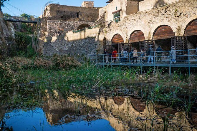 Private Herculaneum Tour – Top Experience with Local Guide - Ad Cucumas and the Bicentenario House: Street Life, Commerce, and Written Records