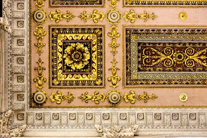 Private Jubilee Tour: 3 Papal Basilicas with Santa Maria Maggiore - Third stop: Santa Maria Maggiore and its relics, mosaics, and Papal Loggia access